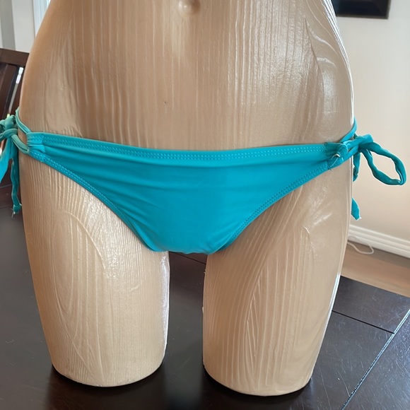 LA Express bikini - Picture 3 of 10